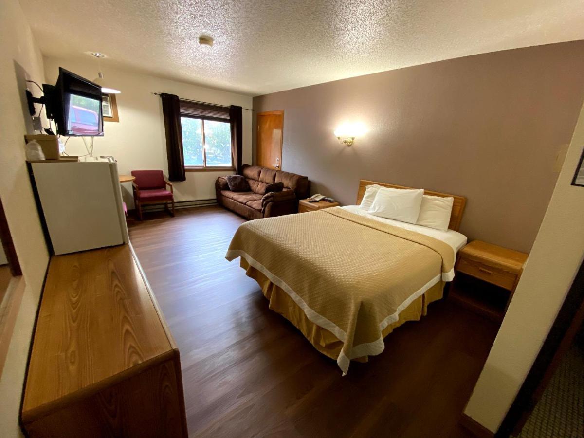 Woodland Inn & Suites Medford Екстер'єр фото