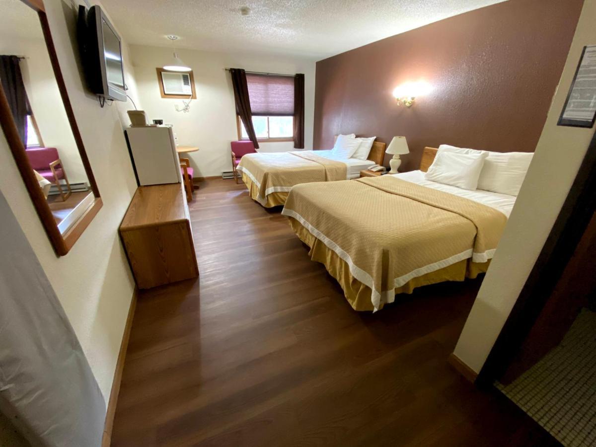Woodland Inn & Suites Medford Екстер'єр фото