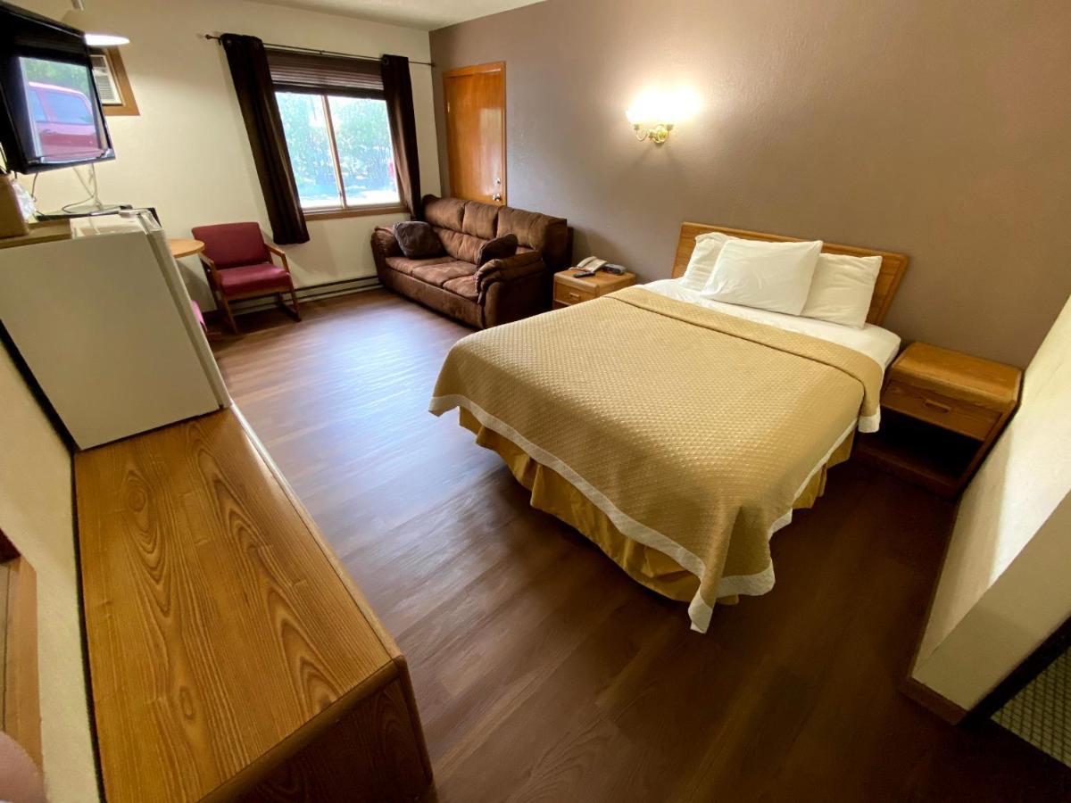 Woodland Inn & Suites Medford Екстер'єр фото