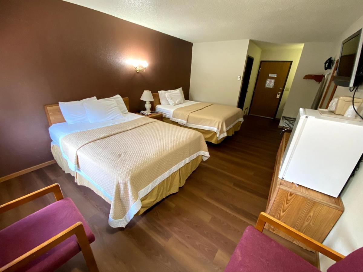 Woodland Inn & Suites Medford Екстер'єр фото
