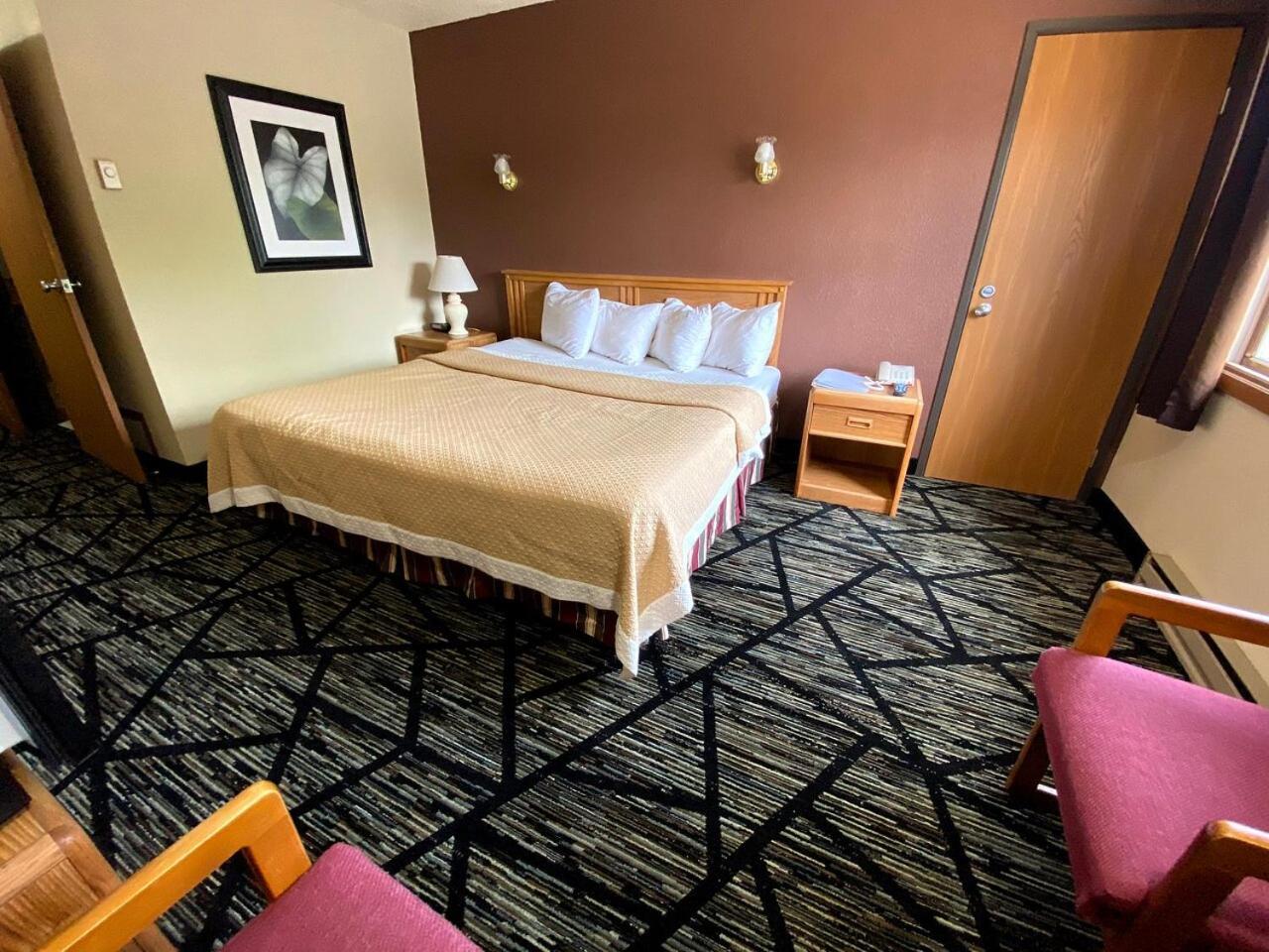 Woodland Inn & Suites Medford Екстер'єр фото