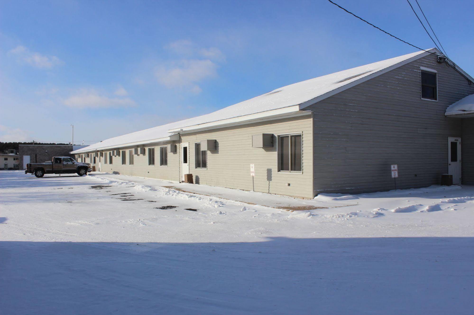 Woodland Inn & Suites Medford Екстер'єр фото